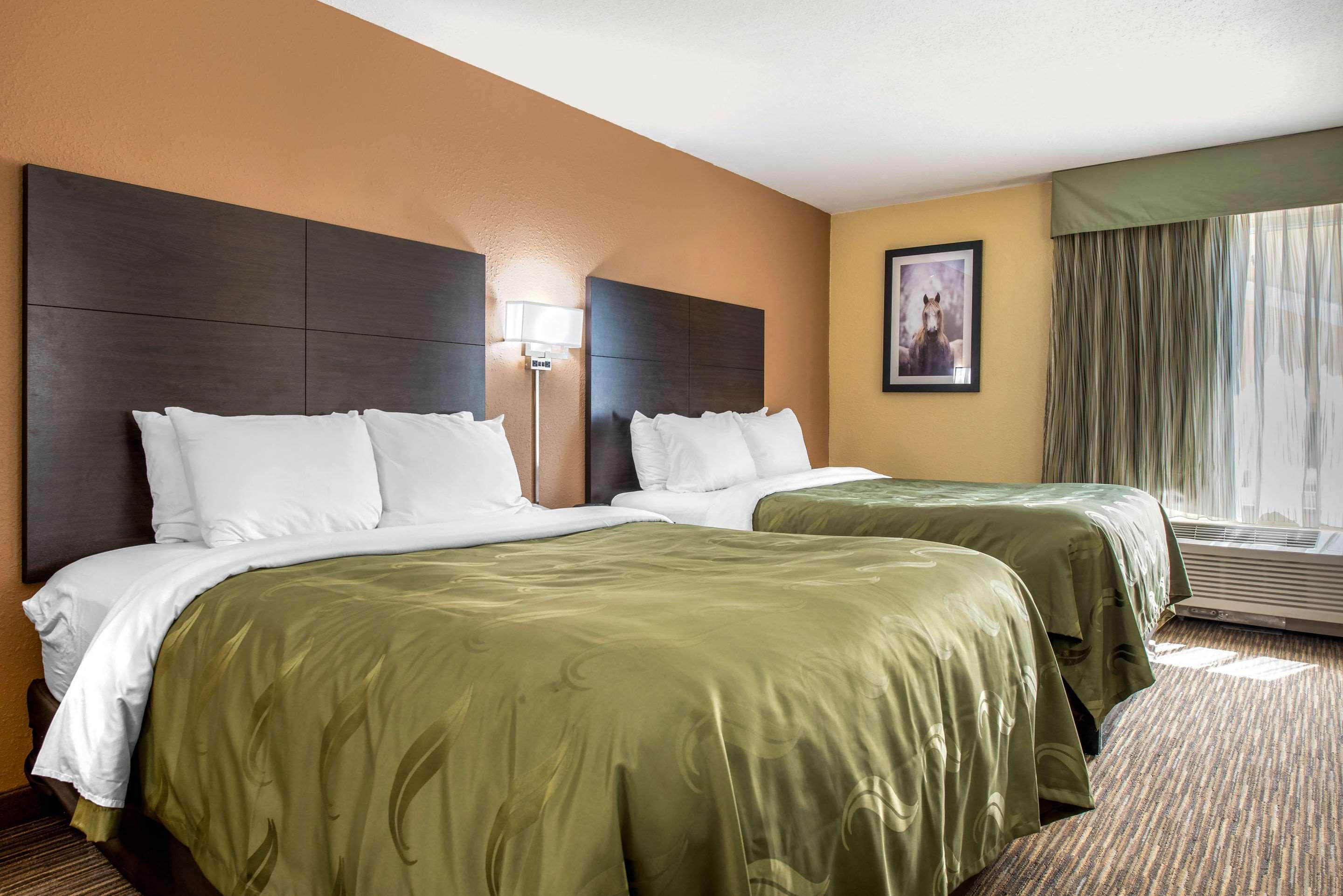 Quality Inn & Suites Brandenburg - Fort Knox Exterior photo
