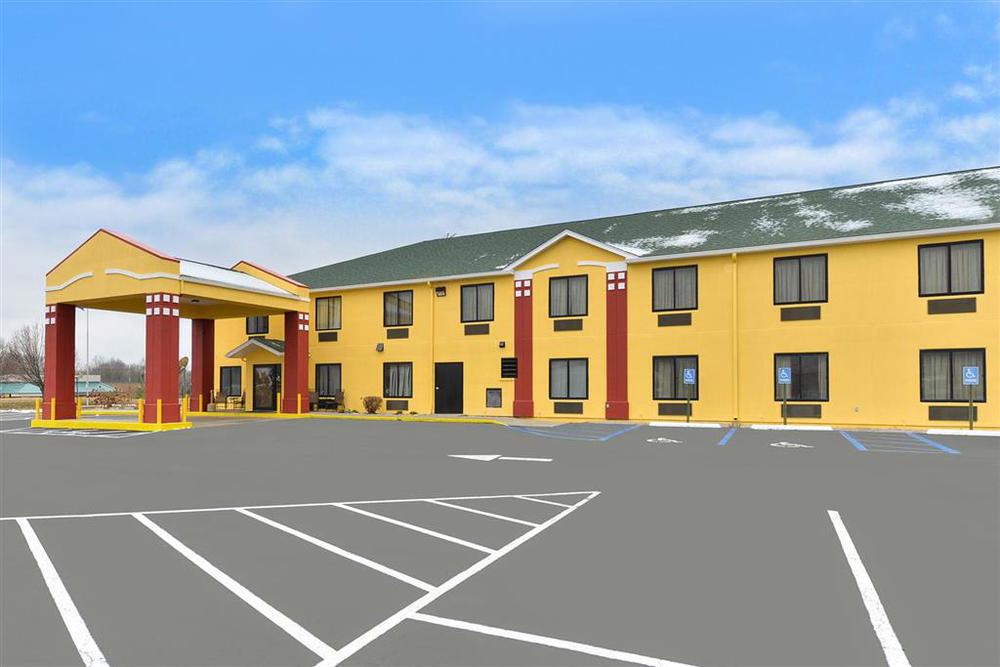 Quality Inn & Suites Brandenburg - Fort Knox Exterior photo