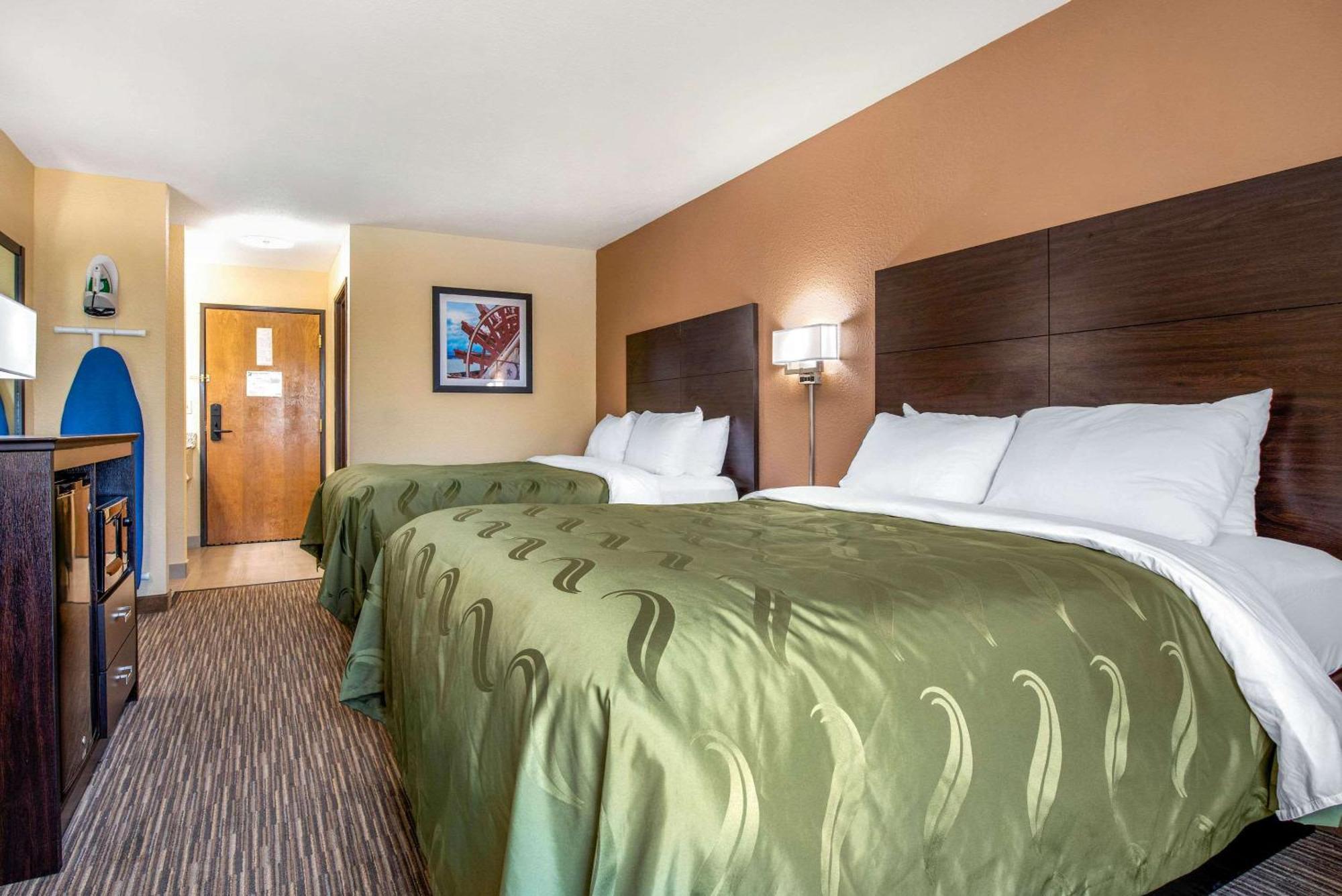 Quality Inn & Suites Brandenburg - Fort Knox Exterior photo