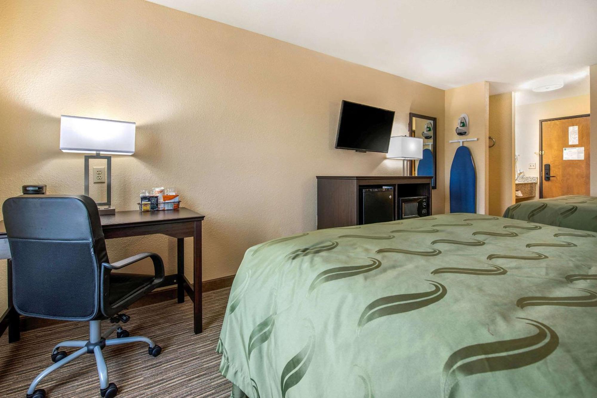 Quality Inn & Suites Brandenburg - Fort Knox Exterior photo