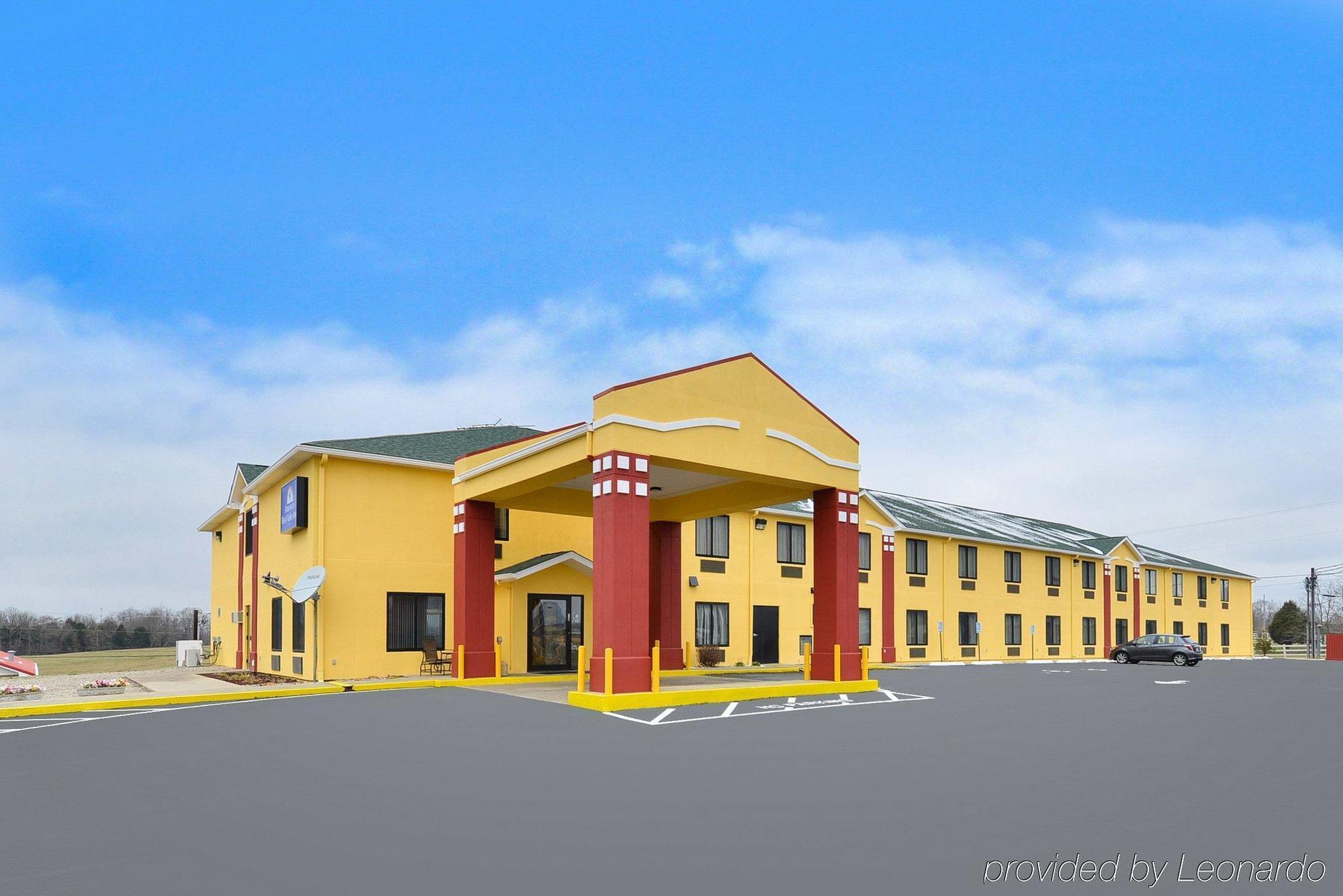 Quality Inn & Suites Brandenburg - Fort Knox Exterior photo