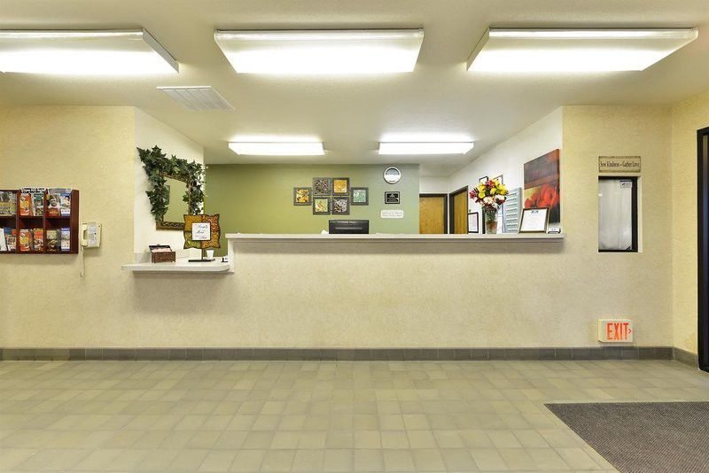 Quality Inn & Suites Brandenburg - Fort Knox Exterior photo