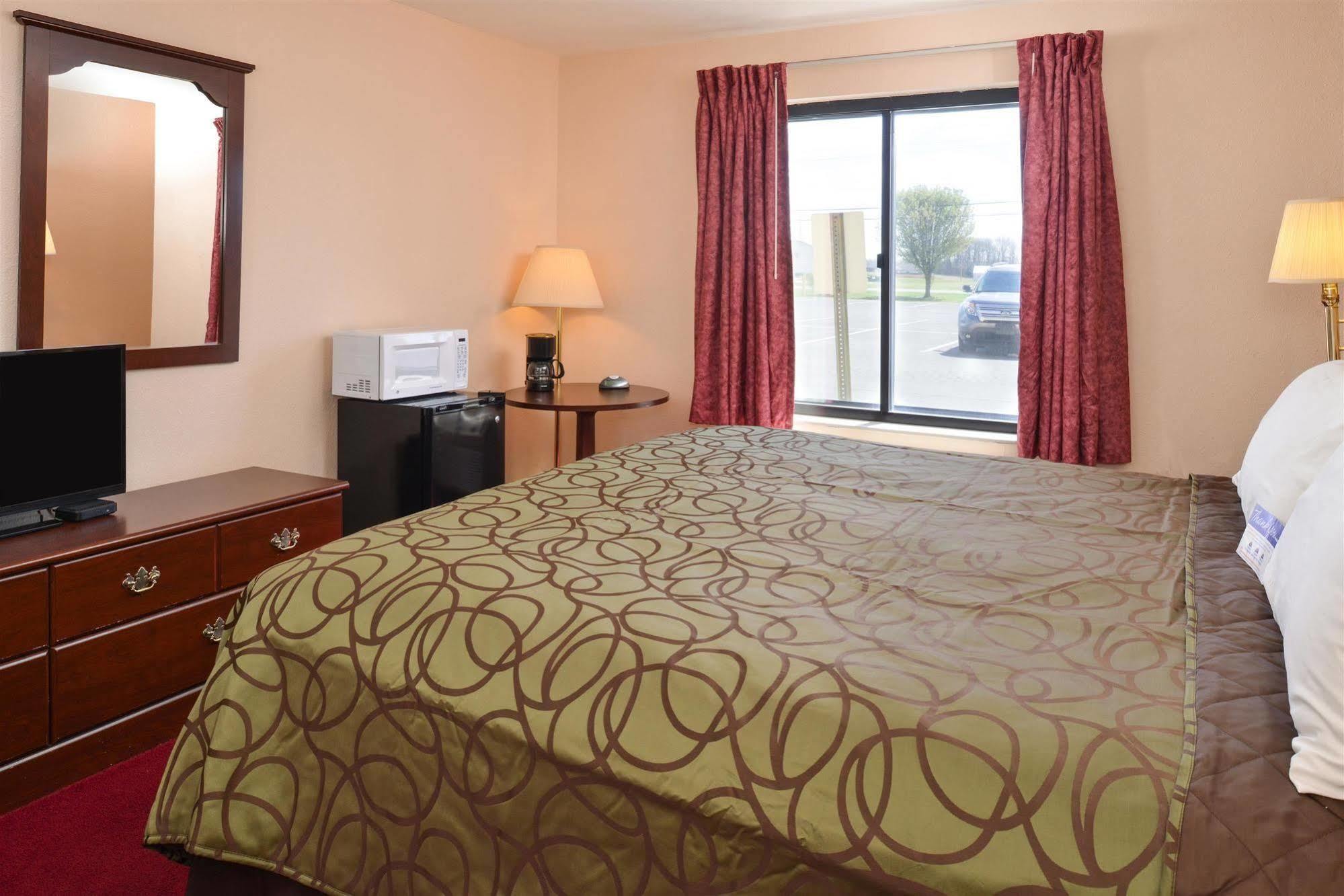 Quality Inn & Suites Brandenburg - Fort Knox Exterior photo