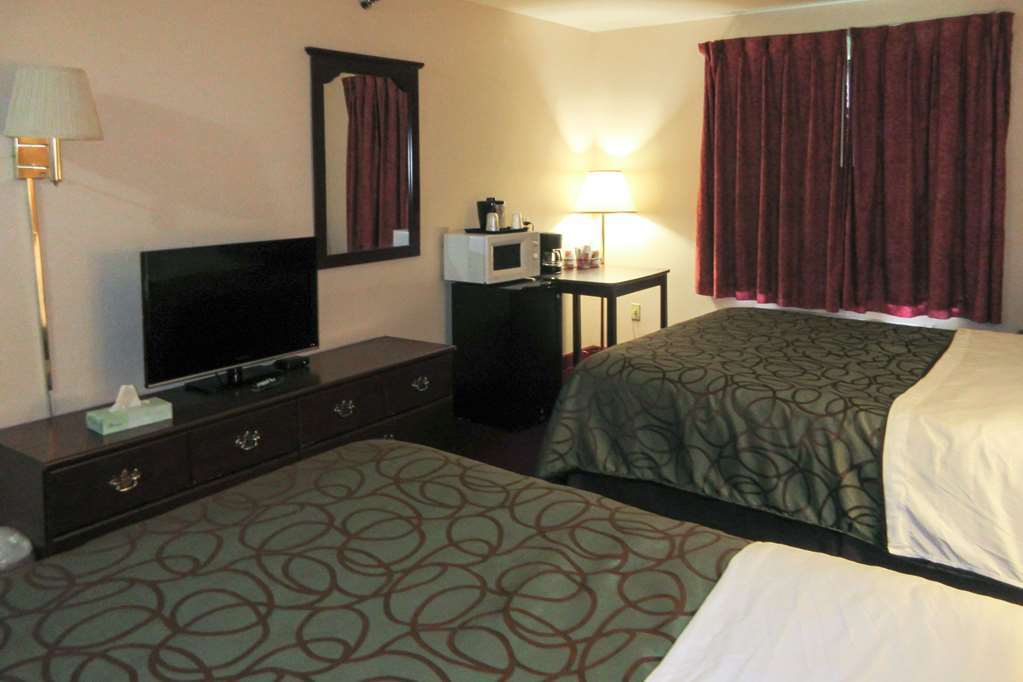 Quality Inn & Suites Brandenburg - Fort Knox Room photo
